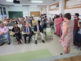 Acto de inauguración de curso con la presencia de las autoridades.