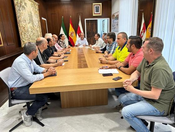 Reunión de ayer miércoles en alcaldía.