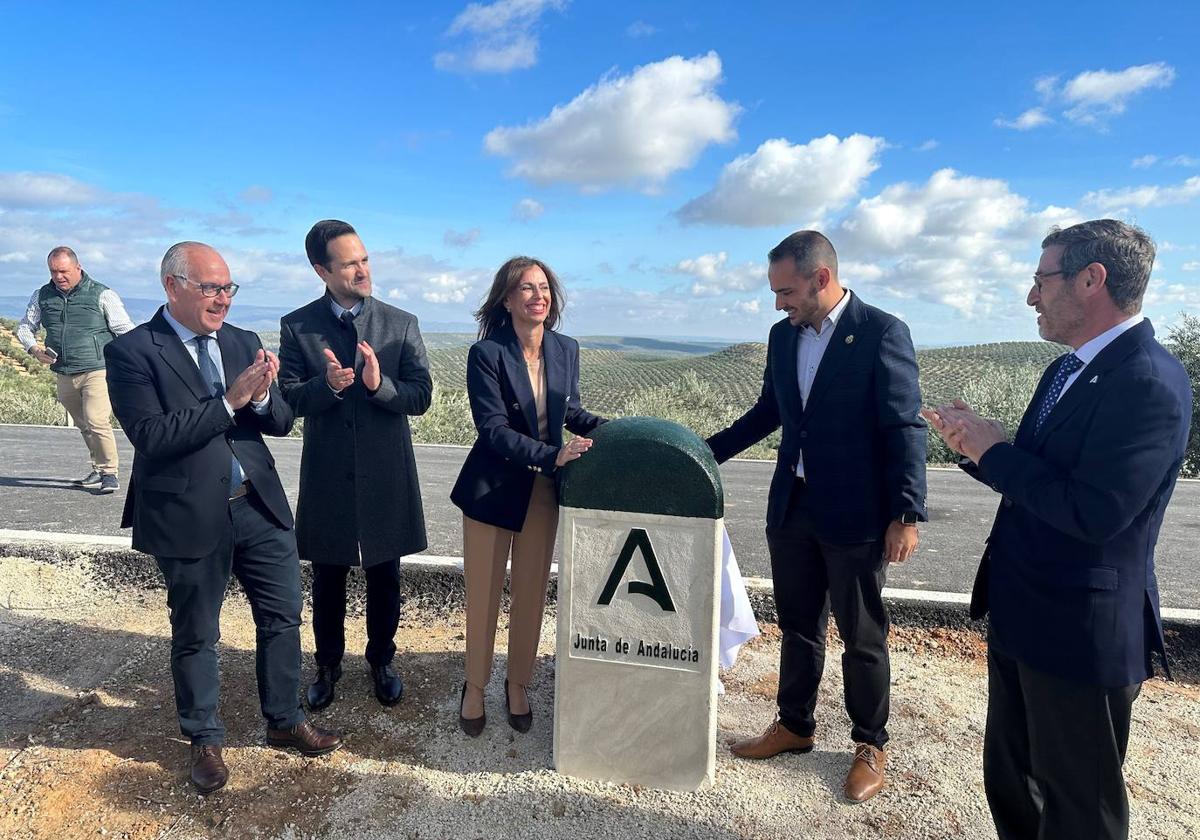 La consejera, durante si visita hoy para la reinaguración del tramo.