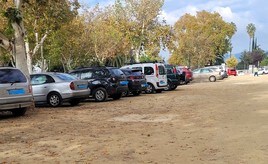 La 'presión popular' logra en Andújar la apertura de los aparcamientos de Colón