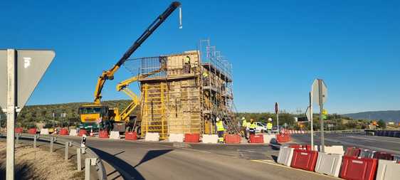 Cortes diurnos de tráfico por las obras del enlace entre la A-311 y la A-305