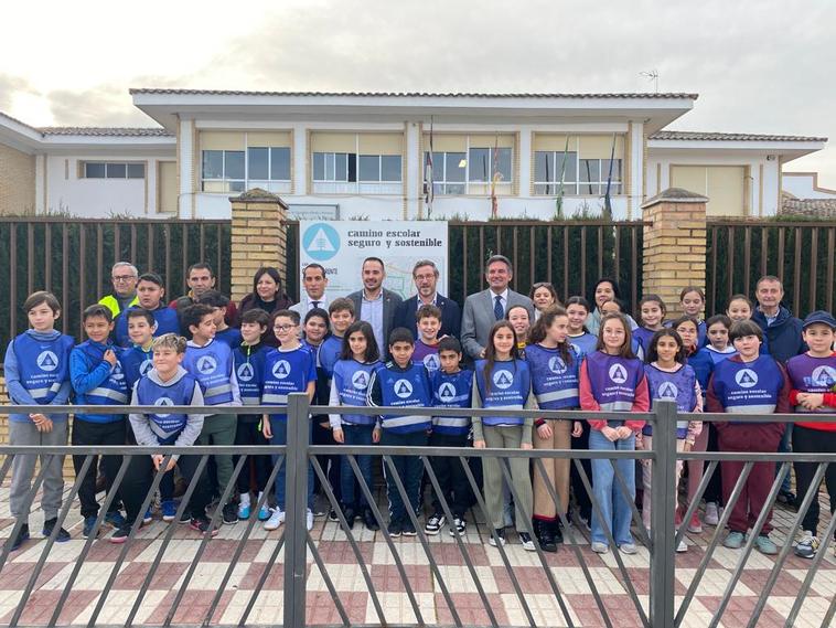 La Junta destaca el impulso a la movilidad segura del alumnado mediante nuevos caminos escolares