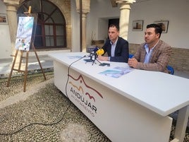 Antonio Torres y Manuel de la Torre, durante la presentación del recorrido.