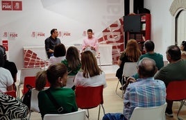 Reunión del grupo municipal del PSOE el pasado martes para analizar los últimos acontecimientos.