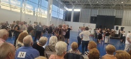Los mayores se han consagrado a varias disciplinas del baile en el pabellón ferial iliturgitano.