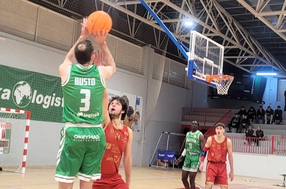 El CB Jaén Paraíso Interior se lleva el derbi de la Tercera FEB disputado en Andújar