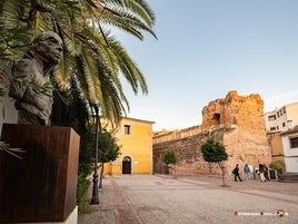 Altozano de la Marquesa donde se contemplan restos de la muralla de Andújar.