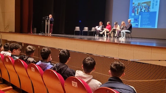 La FP Dual enseña el camino de la inserción laboral en la zona