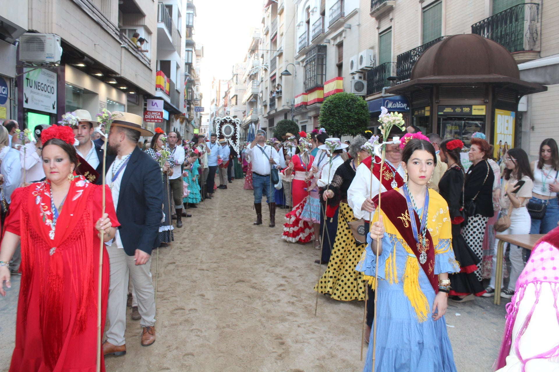 Las imágenes de la recepción de las hermandades en Andújar