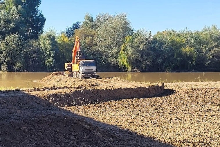 La Corporación Municipal da luz verde a la continuidad en las obras del río