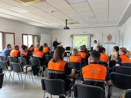 Miembros de Protección Civil en una de las acciones formativas.