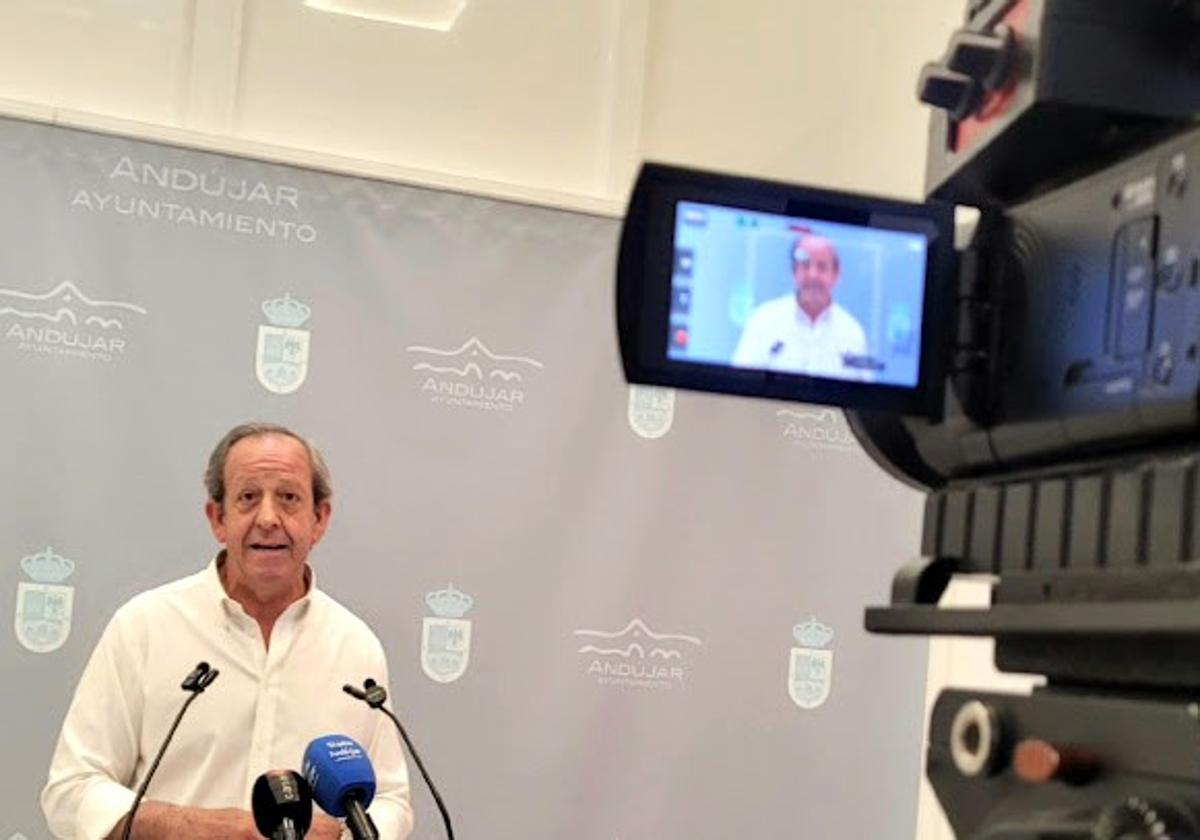 CARMONA DURANTE SU BALANCE DE ESTA MAÑANA.