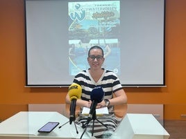 MARÍA JOSÉ FUENTES DURANTE LA PRESENTACIÓN.