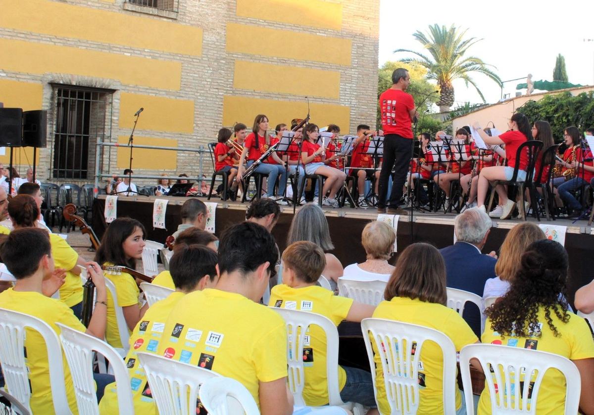 El evento propició un hermananamiento entre jóvenes estudiantes de música de la provincia.