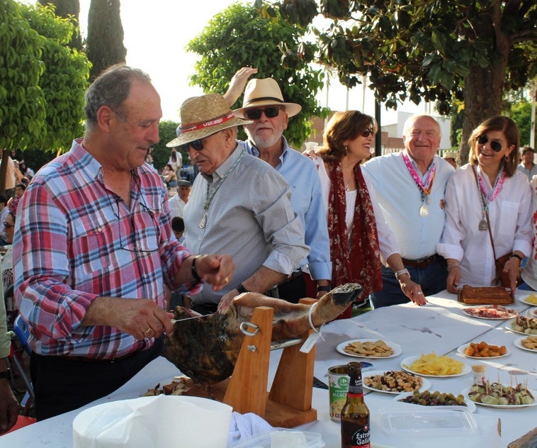 La asociación de hosteleros y el Consistorio planean acciones conjuntas