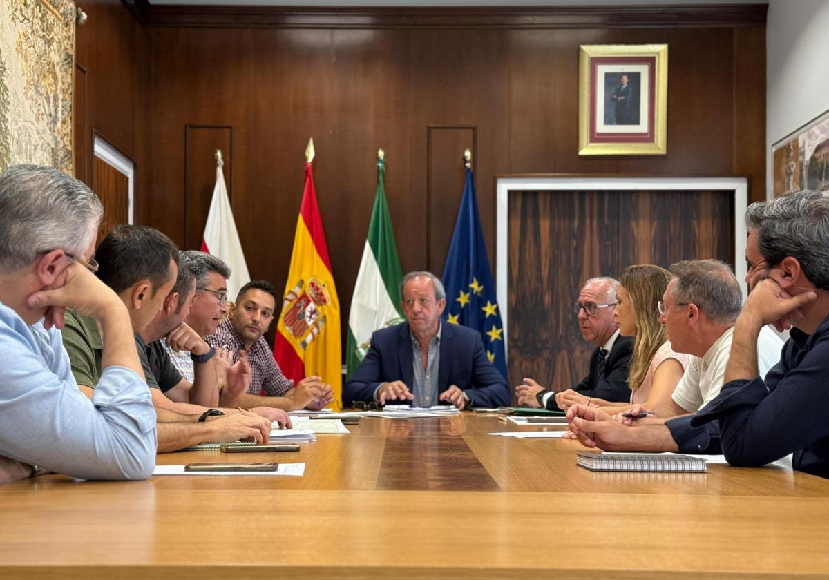 ENCUENTRO MANTENIDO EN EL CONSISTORIO.