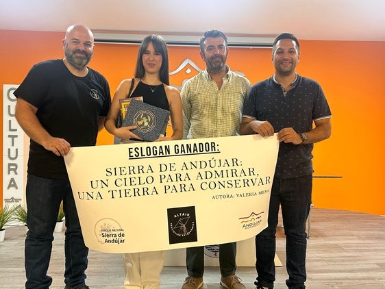 Moisés Portillo, Valeria Mena, Antonio Marín y Emilio Rodríguez.