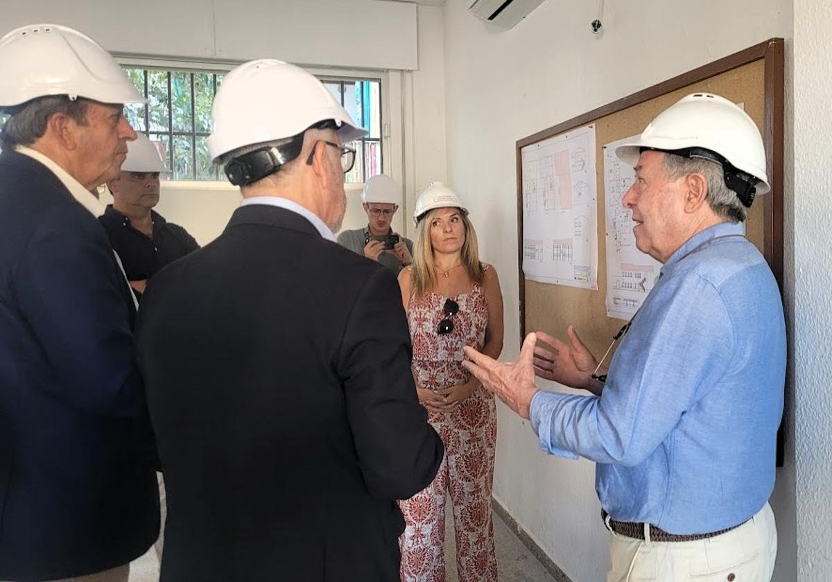 VISITA AL INICIO DE LAS OBRAS DEL CENTRO DE ALZHEIMER.
