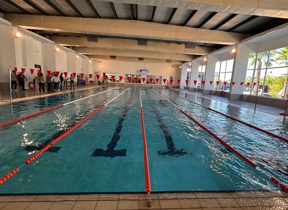 La piscina cubierta de Andújar es ya referente en eficiencia energética y tecnológica