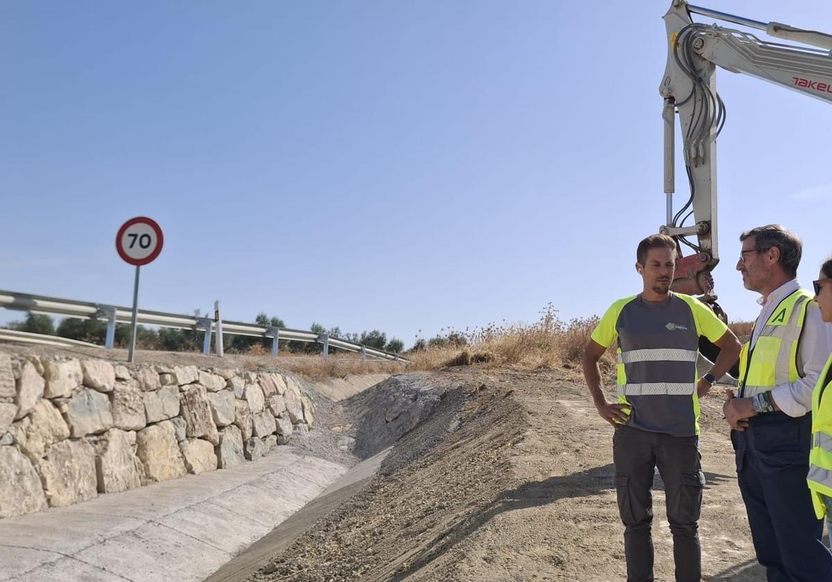 CONTRERAS HA VISIUALIDO LAS OBRAS DE LA CARRETERA.
