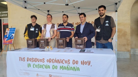 Medio Ambiente instalará el nuevo contenedor para residuos orgánicos