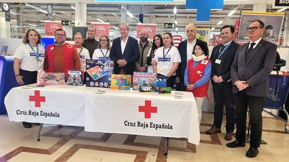 Cruz Roja y Carrefour se unen para llevar la ilusión de la Navidad a todos los hogares