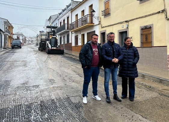 Lahiguera mejora la calle Jacinto Benavente a través del PFEA