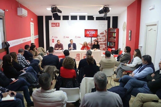 Juan Latorre señala que el hospital de Andújar ha aumentado un 78% la lista de espera