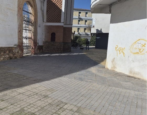 IU-Podemos denuncia abandono en la barriada Plaza de Toros de Andújar