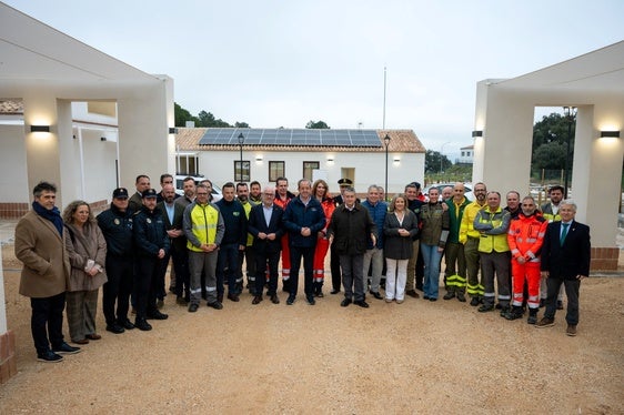 Antonio Sanz inaugura el Cecop del santuario que da más seguridad a la Romería de la Virgen de la Cabeza