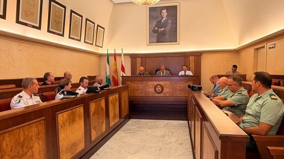 Las administraciones exhiben unión y eficacia para salvaguardar la seguridad en la Feria