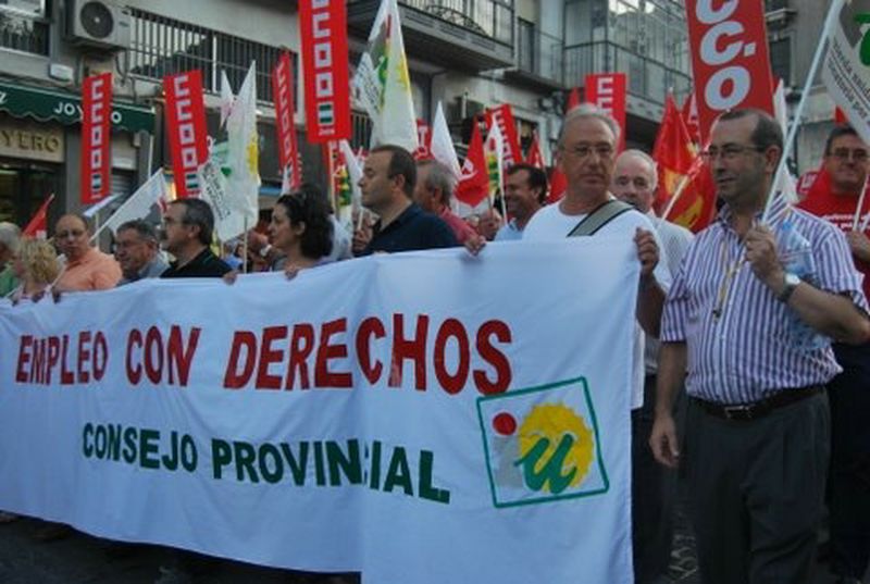 Izquierda Unida participa en la manifestación por el empleo con derechos
