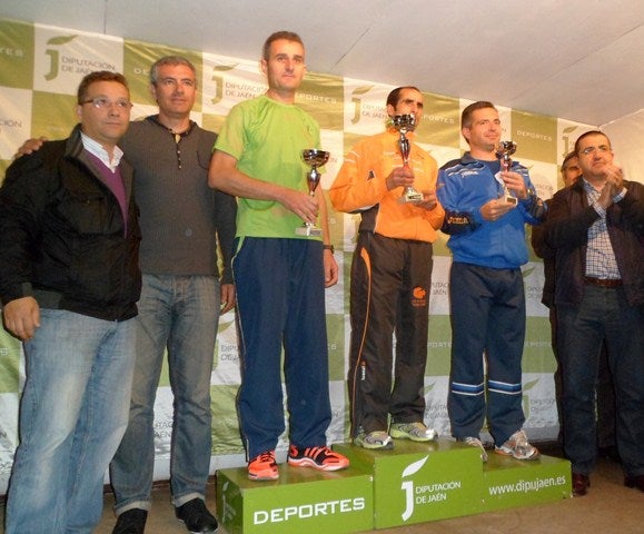 MIguel Ángel Ruiz, del Unicaja, gana el XXIX Cross Urbano Virgen de la Cabeza
