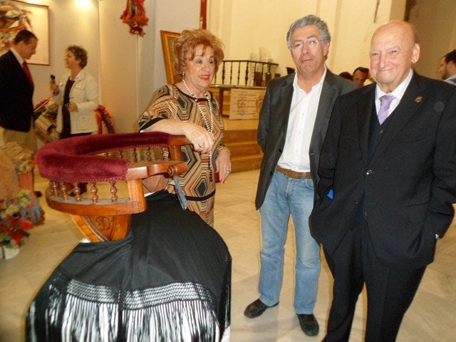 Una exposición divulga la tradición de las jamugas