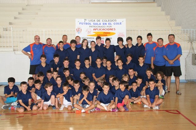 Un total de 54 jóvenes se integran en el I Campus del Club Andújar Fútbol Sala