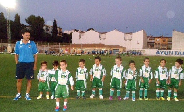El Betis Iliturgitano inicia la temporada con 14 equipos de fútbol base y un total de 220 futbolistas