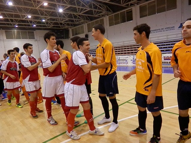 El Amigos del Fútbol Sala se impuso al Andújar Fútbol Sala (6-2) en el derbi local fratricida