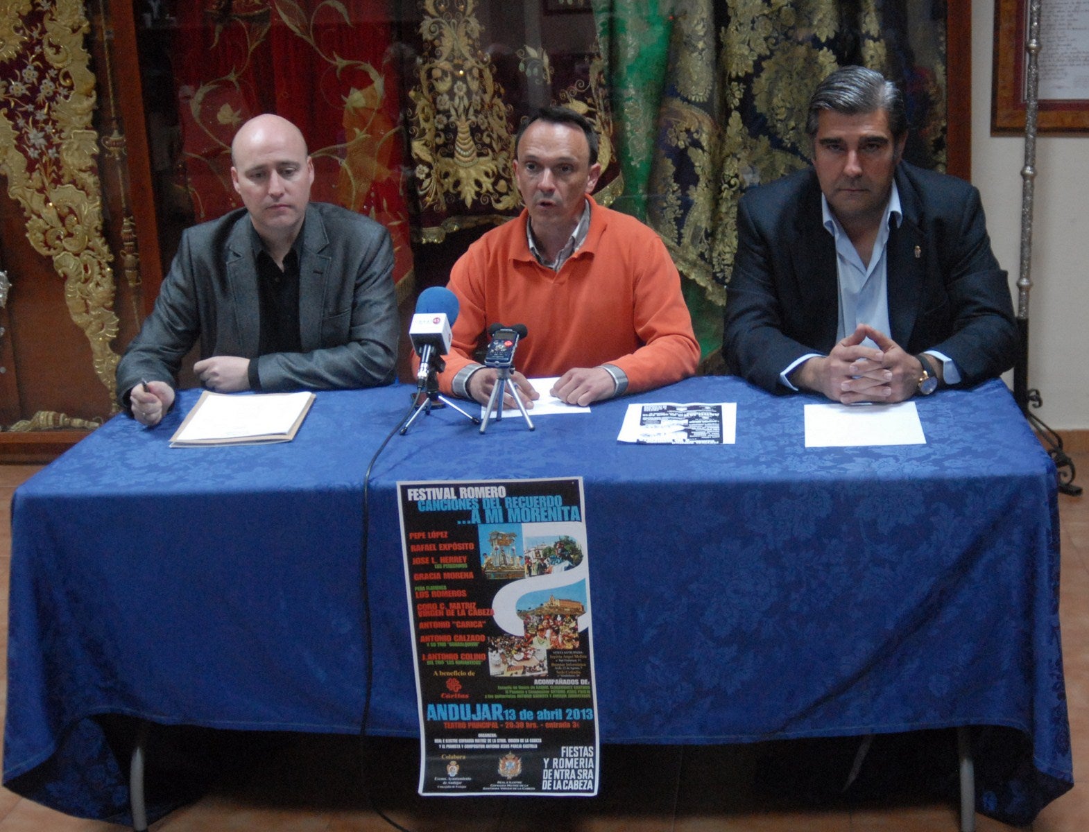 Las voces de hoy y de siempre reunidas en un festival romero benéfico