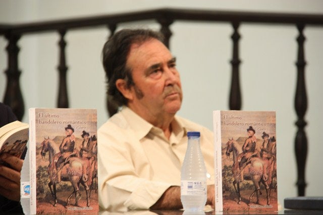 El desenlace de las aventuras de 'El Último Bandolero Romántico' llegan a su fin con el desenlace de su segundo libro