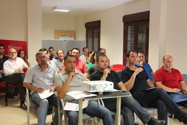 26 comerciantes se forman en comercio electrónico en un taller gratuito promovido por la Cámara de Comercio