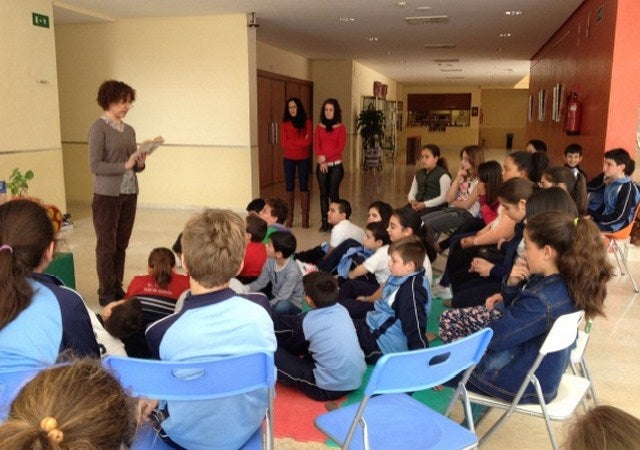 El Ayuntamiento y el Centro Andaluz de las Letras acercan la literatura a los escolares