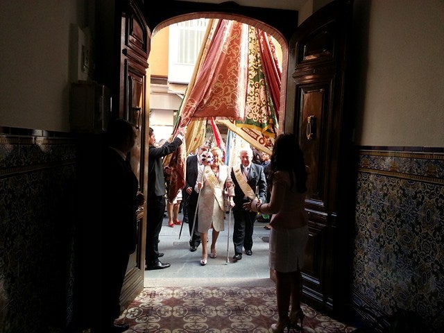 Las banderas anuncian la Romería de la Virgen de la Cabeza