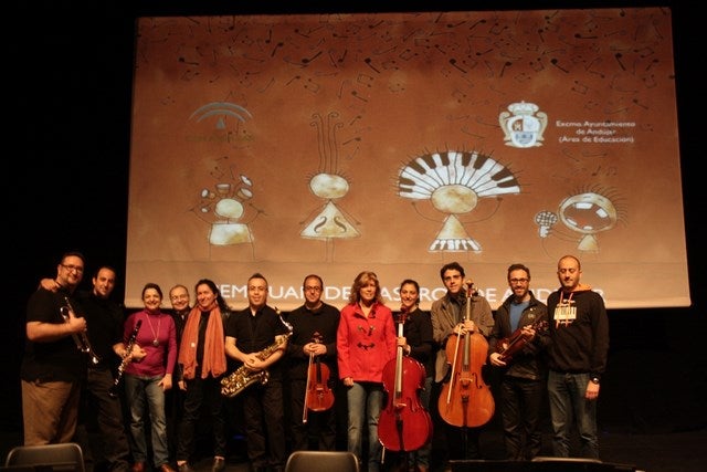 Un cuento musical acerca los instrumentos a escolares de 13 centros
