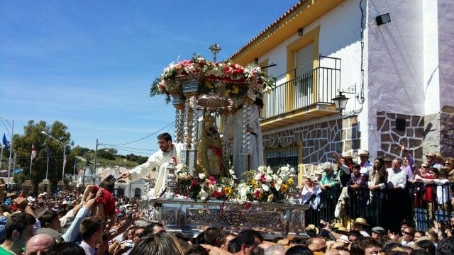 Emoción y sentimiento en el multitudinario encuentro con La Morenita