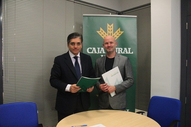 ASOCOAN desarolla un proyecto para fomentar la Lengua de Signos con un convenio con Caja Rural