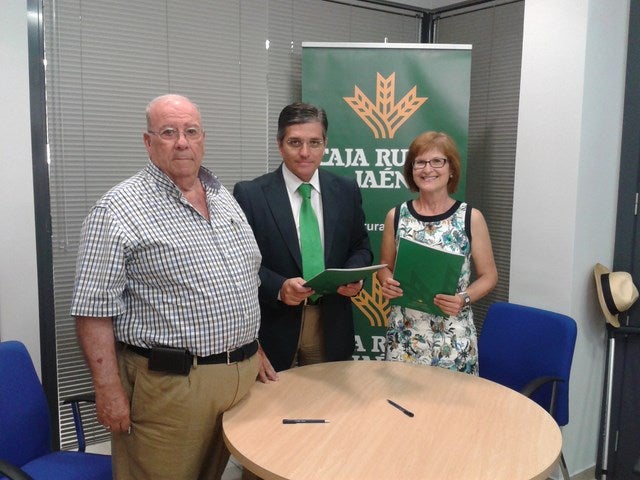 AFEMAC suscribe un convenio de colaboración con Caja Rural para el aprovechamiento del tiempo libre entre sus usuarios