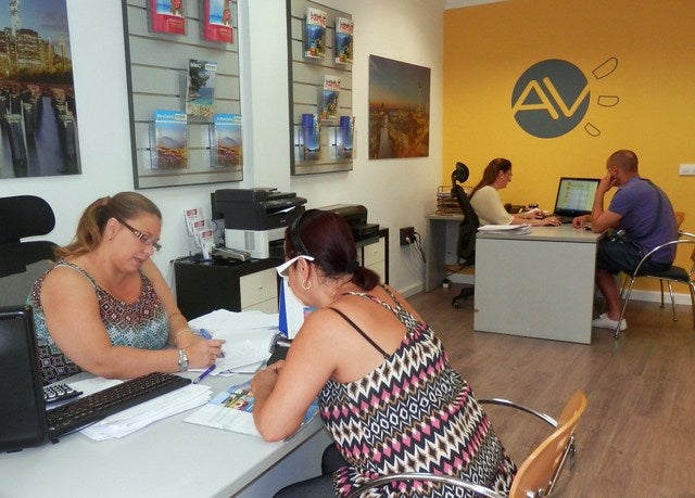 Las familias iliturgitanas reducen sus días de vacaciones y se decantan por las costas andaluzas, principalmente Almería y Málaga