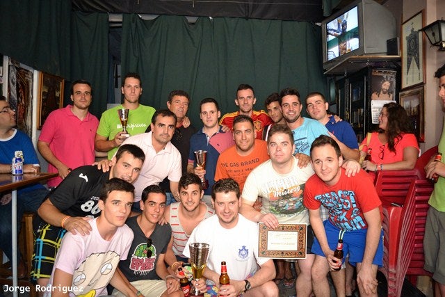 El torneo Intercofradías despierta la solidaridad a través del maratón 24h de fútbol sala