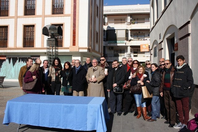 Los coros participantes en Navidad Cantada en la Calle donan 2.000 euros a Cáritas