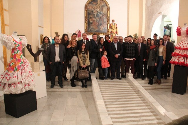 La exposición ‘Flamenqueando’, un recorrido histórico sobre la evolución de la moda flamenca en Andújar
